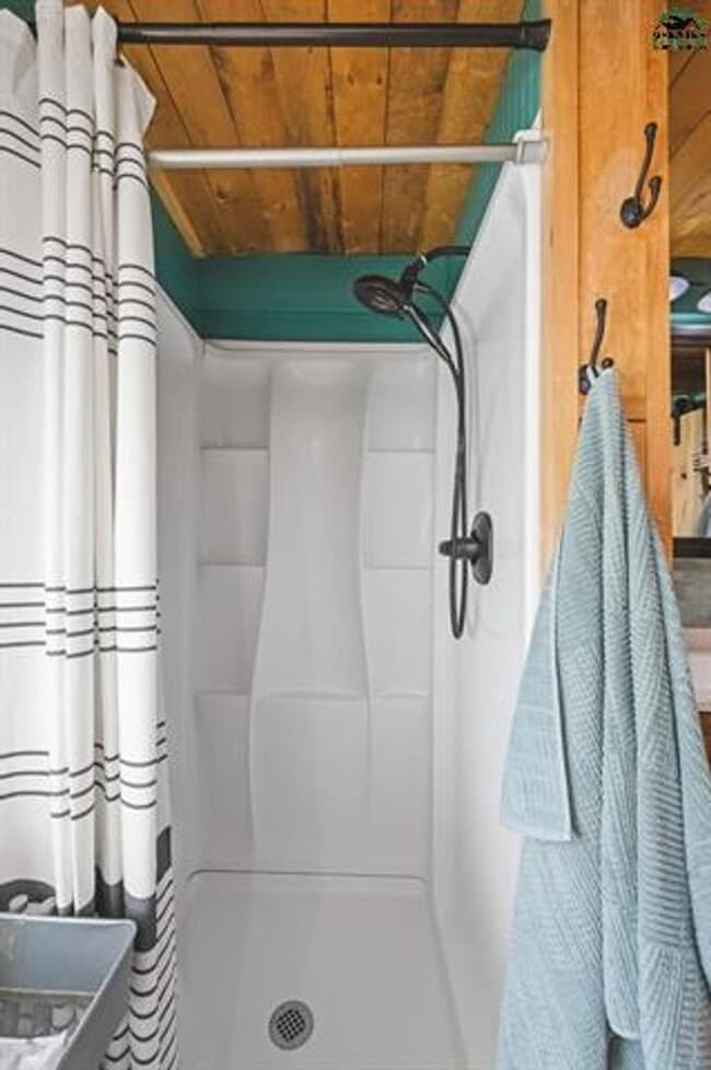 Building Photo - Charming 1-Bedroom Home on the Outskirts o...