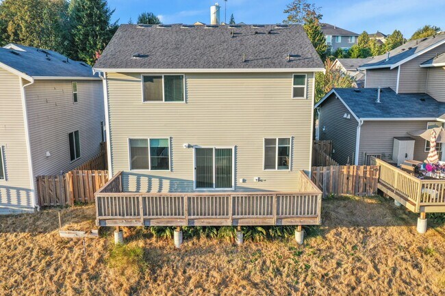 Building Photo - Like-New Tumwater Hill Home with A/C - 3 beds, 2.5 baths