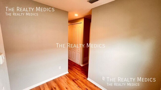 Building Photo - 1900 Garden Sage Dr