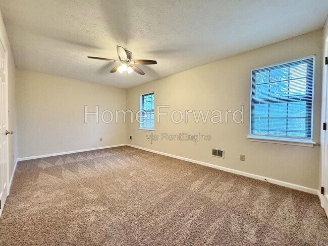 Building Photo - 3118 High Ridge Dr
