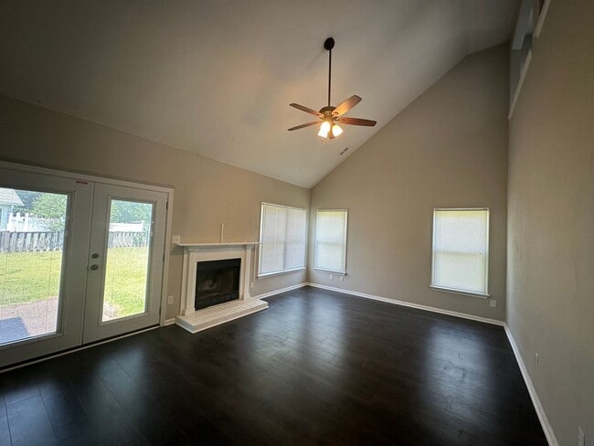 Building Photo - Call Amanda Tate at (757)289-6810 for more information