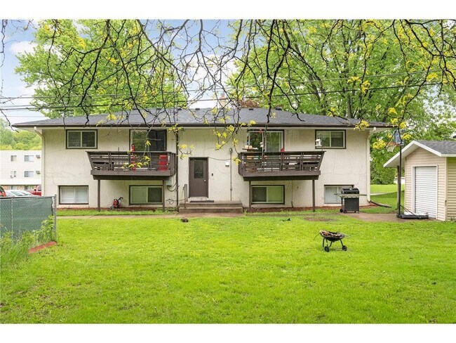 Building Photo - 1659 Newport 4-Plex