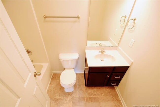 Building Photo - 2660 Middle Br Bnd