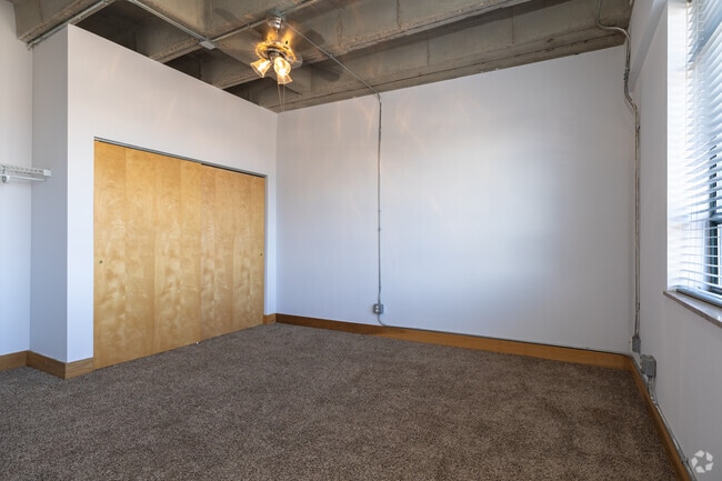2BR, 1BA - - The Crown Downtown