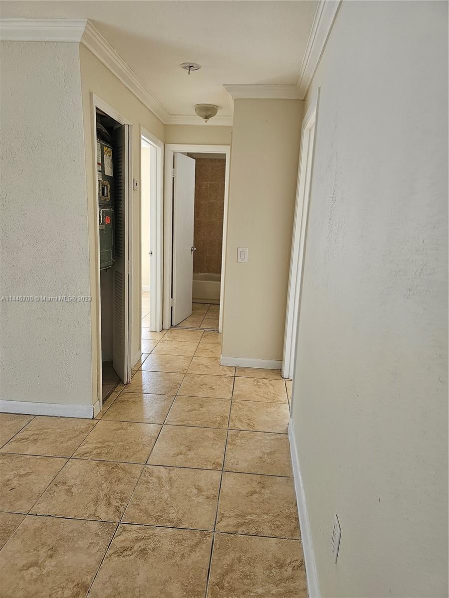 Building Photo - 8460 SW 156th Pl
