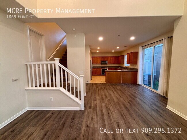 Building Photo - 1869 Flint Ct