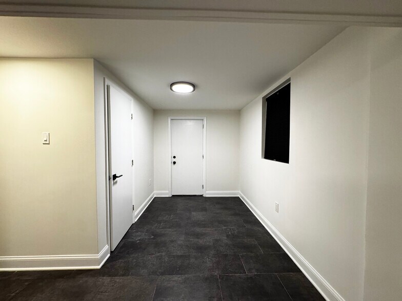 Building Photo - 6001 39th Pl