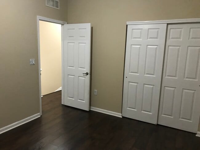 Building Photo - 3222 NW 31st Terrace