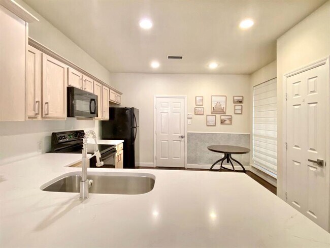 Building Photo - 54 Alderon Woods Pl