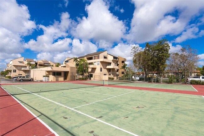 Building Photo - 10500 SW 108th Ave