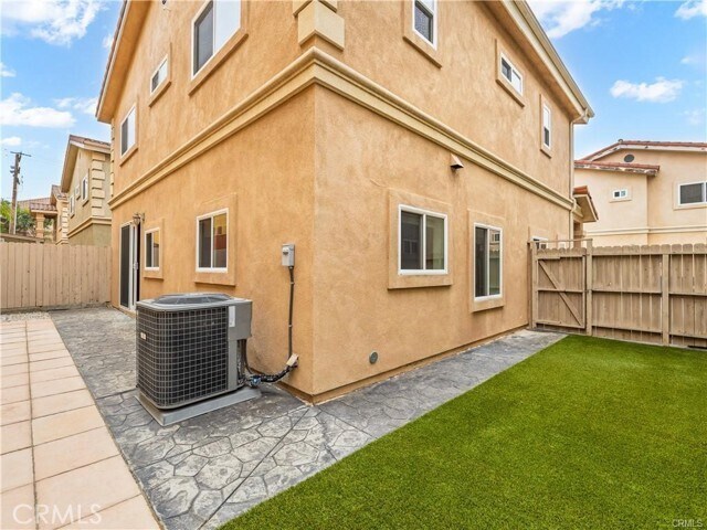 Building Photo - 14026 Lemoli Ave