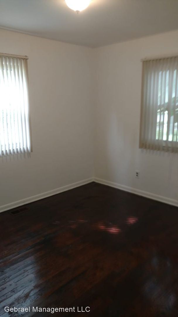 Building Photo - 4420 Davison Rd