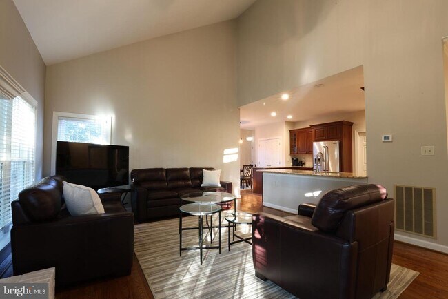 Building Photo - 6732 Rock Brook Dr