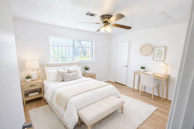 Building Photo - 10818 Long Gate Dr