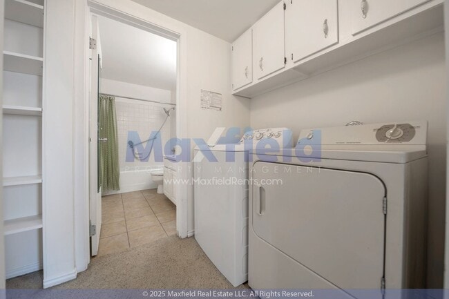Building Photo - Salt Lake City - Near Downtown - 2BD - 2BT...