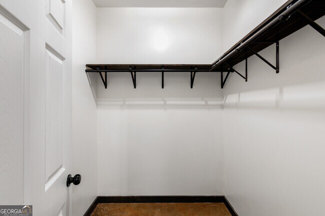 Building Photo - 620 Stiles Rd