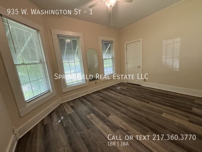 Building Photo - 935 W Washington St