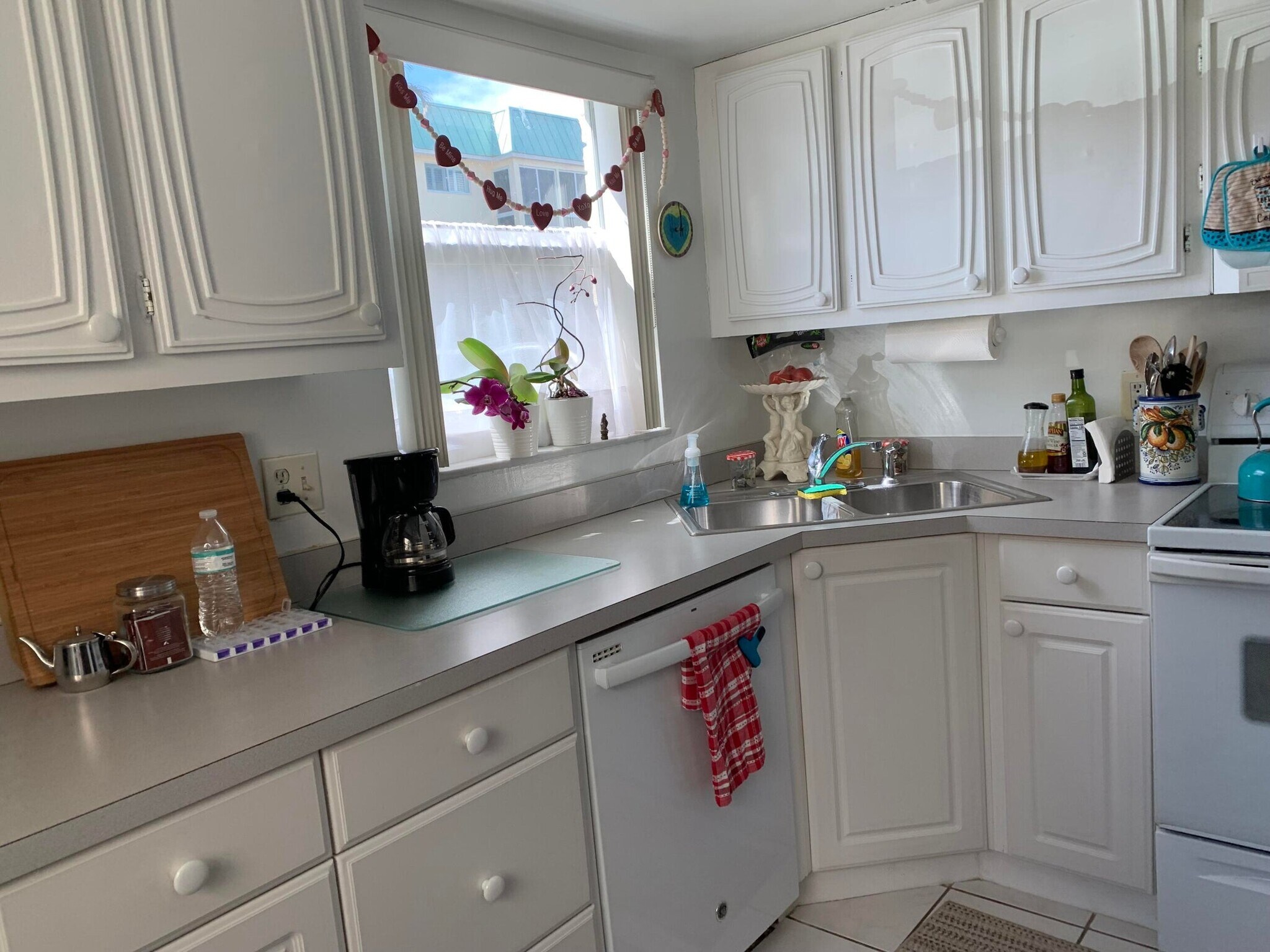 Building Photo - 3 Colonial Club Dr