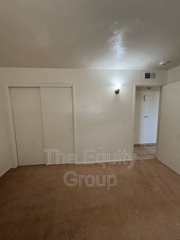 Building Photo - 5316 Avenue 280