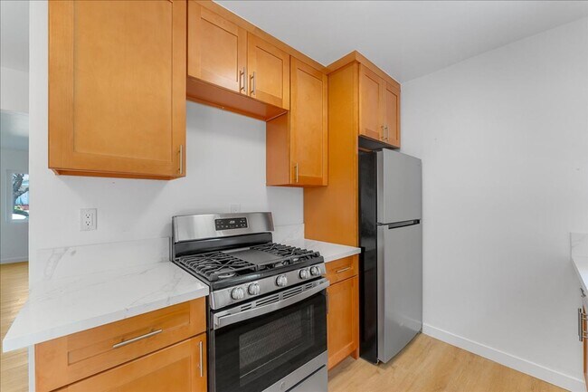 Building Photo - 3528 2nd St