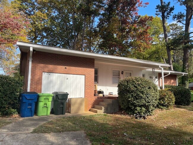 Building Photo - 4130