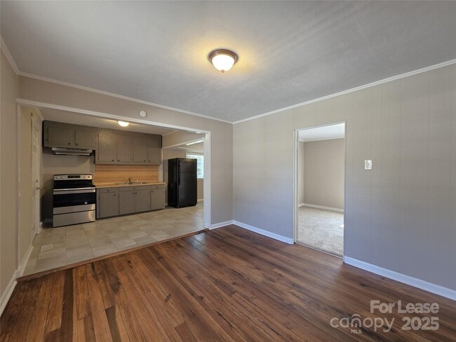 Building Photo - 815 Margate Ave