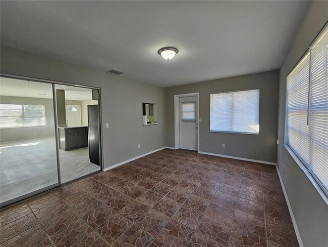 Building Photo - 1621 17th St E