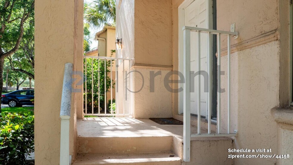 Building Photo - 10931 NW 12th Pl