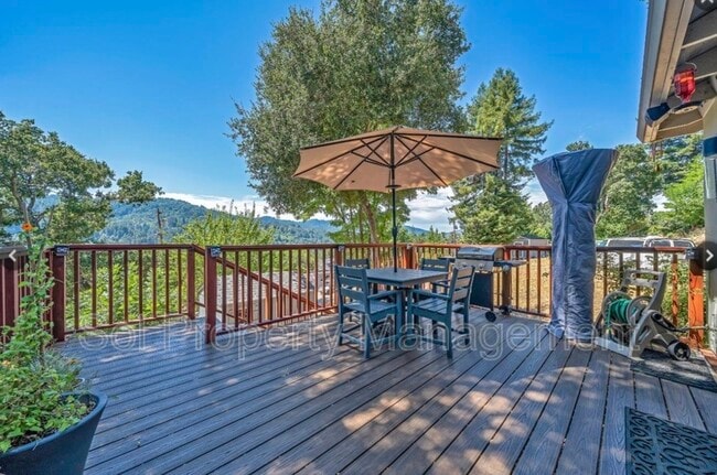 Building Photo - 20800 Locust Dr