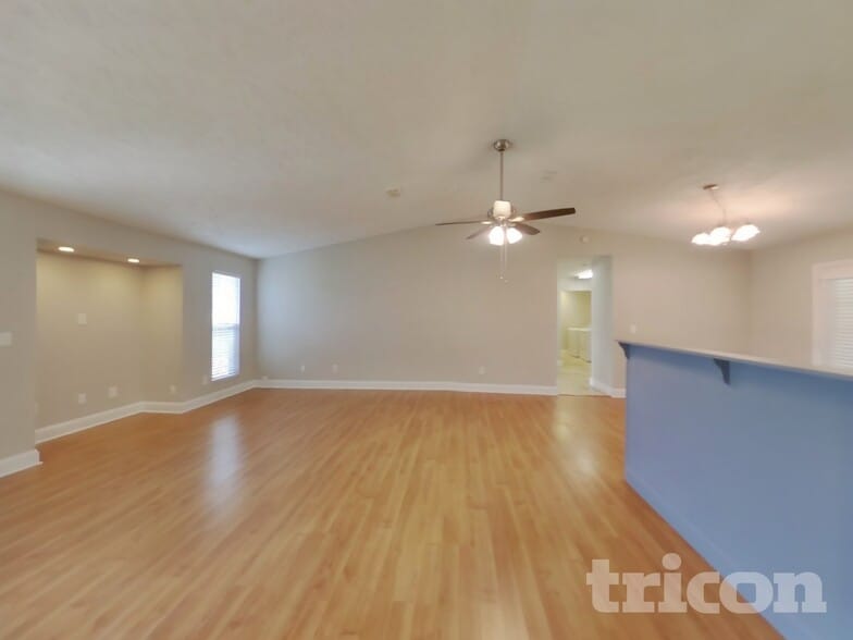 Building Photo - 554 Peregrine Ct
