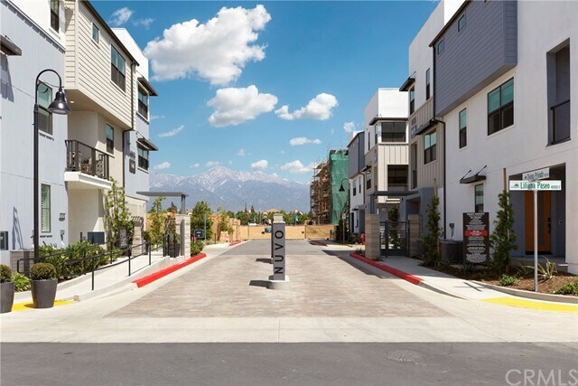 Building Photo - 2615 E Date Palm Paseo