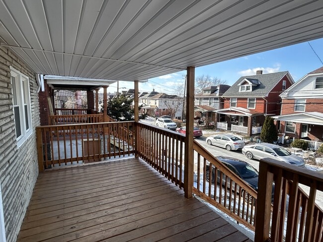 Building Photo - 1337 Methyl St