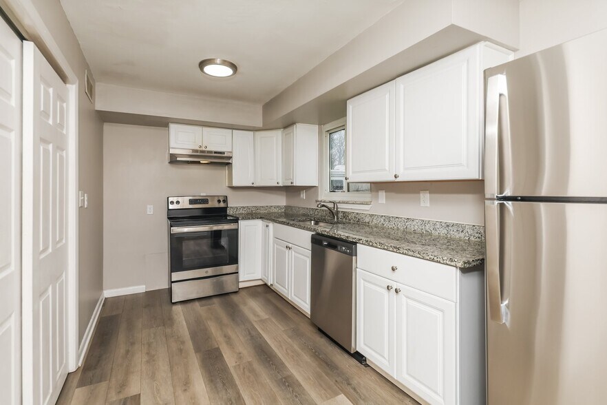 Building Photo - 4460 Penn Ave