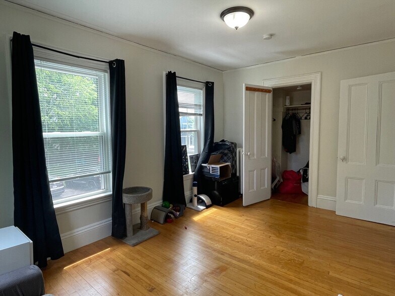 Building Photo - 52 Buffum St