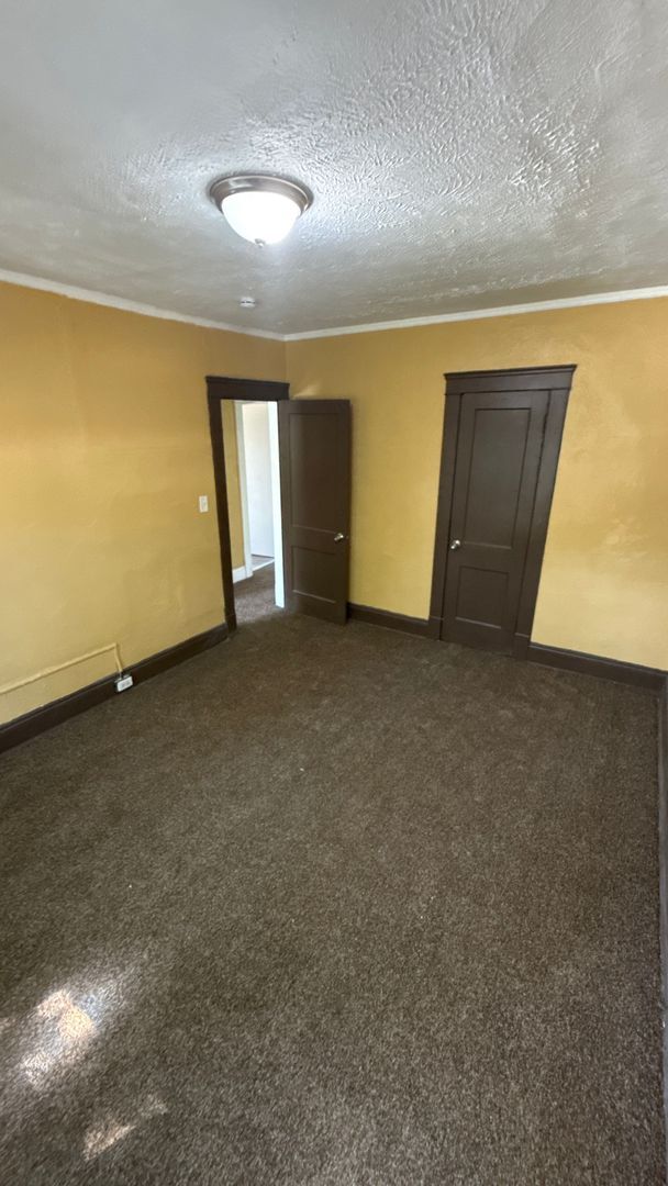 Building Photo - Single Family Home