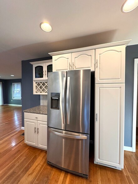 Building Photo - 37 Homer Ave