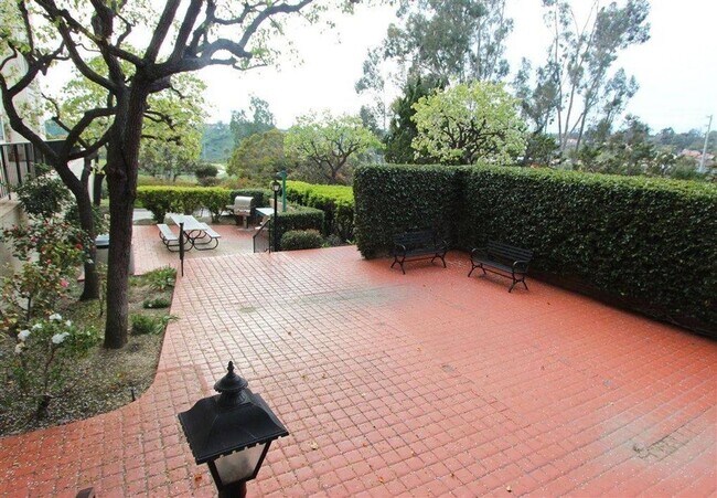 Building Photo - 11233 Tierrasanta Blvd
