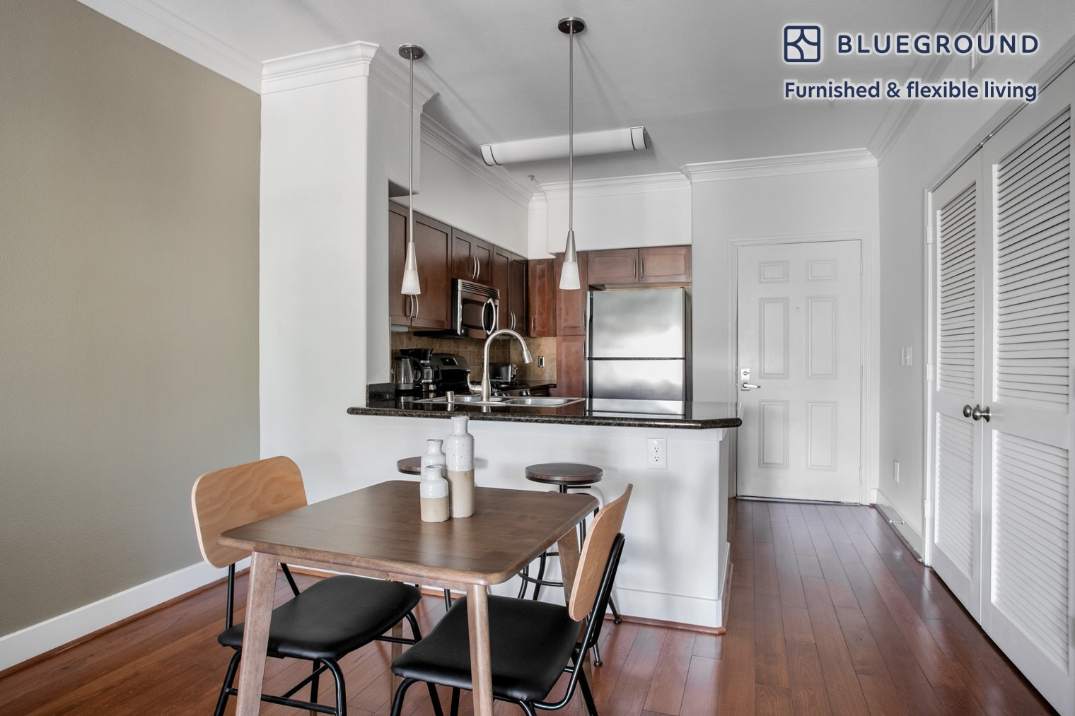 Building Photo - 7225 Crescent Prk W