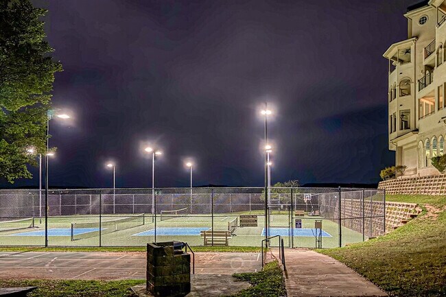 Building Photo - 3404 American Dr