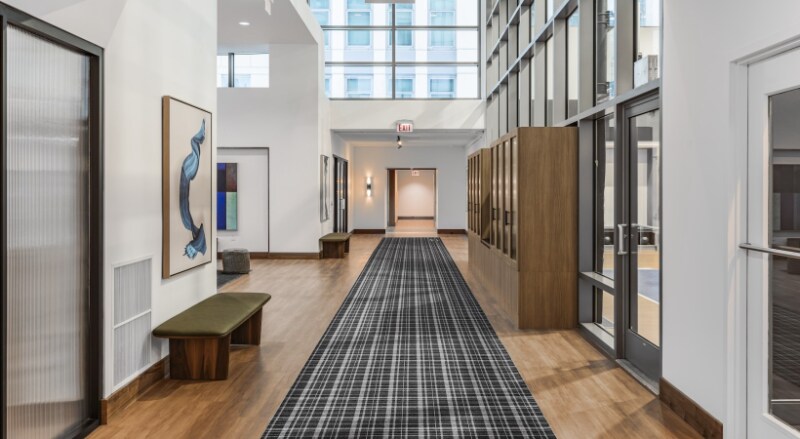 Building Photo - 579 W Kinzie St