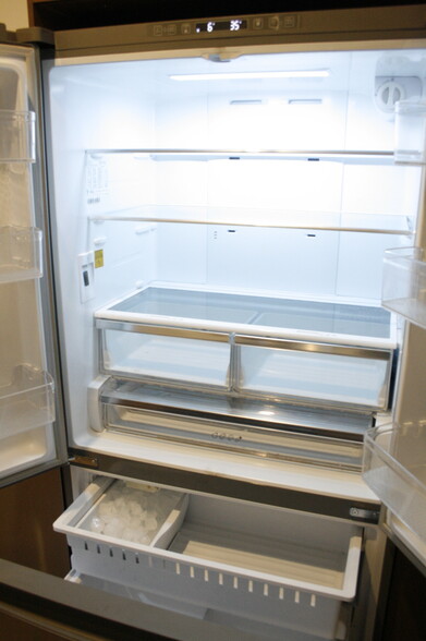 Fridge 1 - 1301 S Westgate Ave