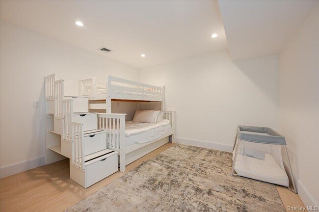 Building Photo - 177 Albany Blvd