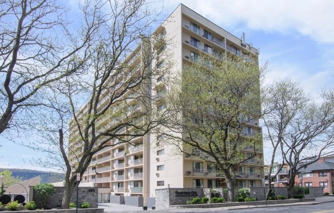 Building Photo - 1155 Warburton Ave