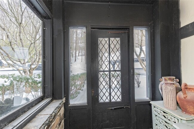 Building Photo - 7020 S Woodland Rd