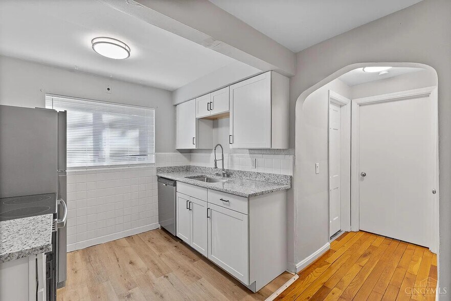 Building Photo - 6317 Girard Ave