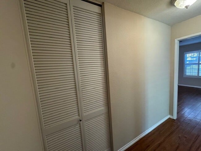 Building Photo - Beautiful & Private Condo in the Sought-After Terra Vista Community