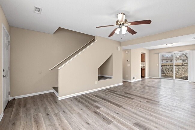 Building Photo - 2008 Gus Ct