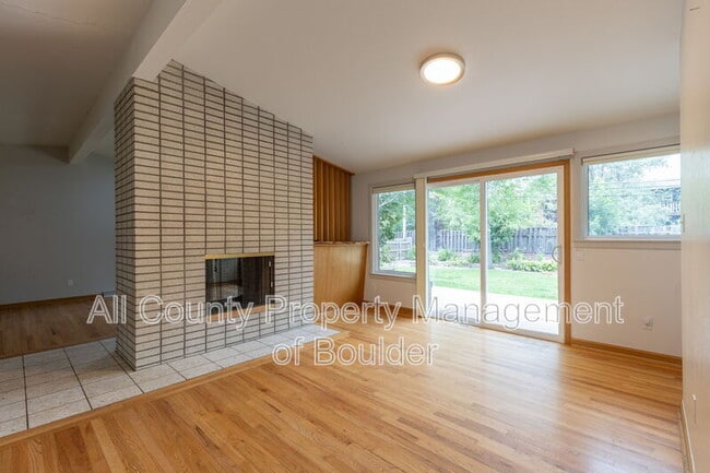 Building Photo - 4690 Sioux Dr