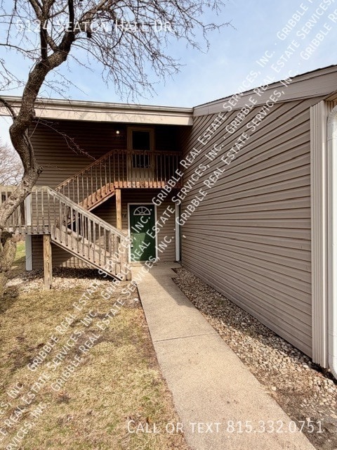 Building Photo - 5124 Seaton Hall Dr