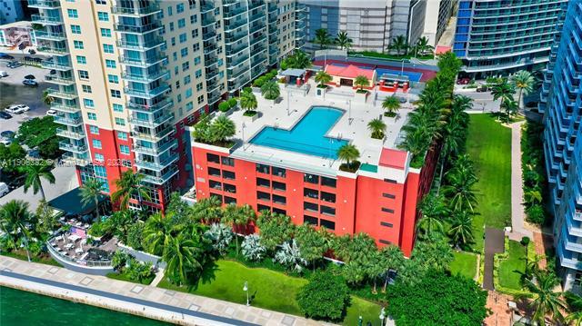 Building Photo - 1155 Brickell Bay Dr